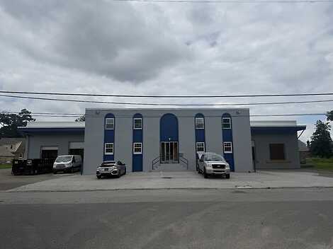 Industrial, and Flex Property For Available in Essington, PA