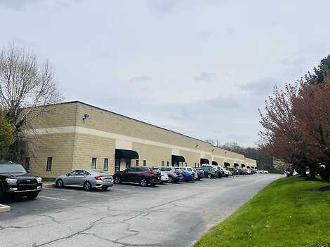 Flex Property For Lease in Twin Oaks Center, PA